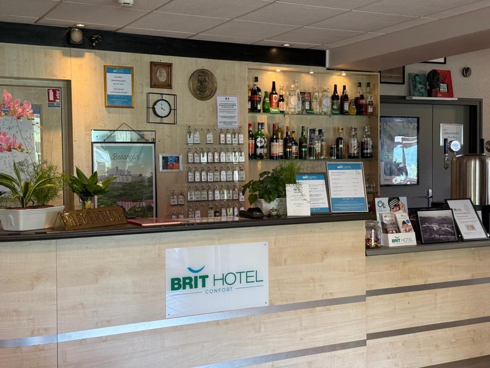 Brit Hotel Besancon L'Horloge Exteriör bild